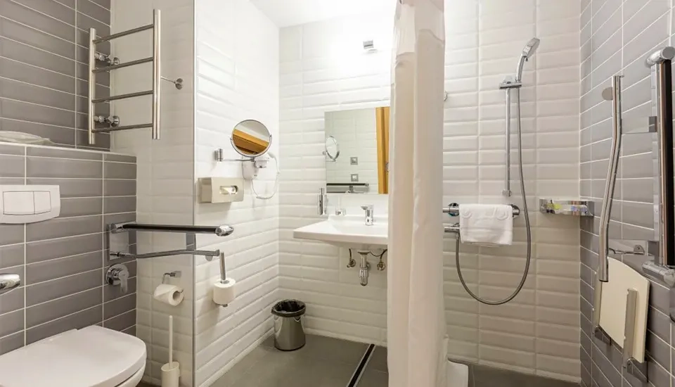 هتل هالیدی این مسکو سوکولنیکی مسکو